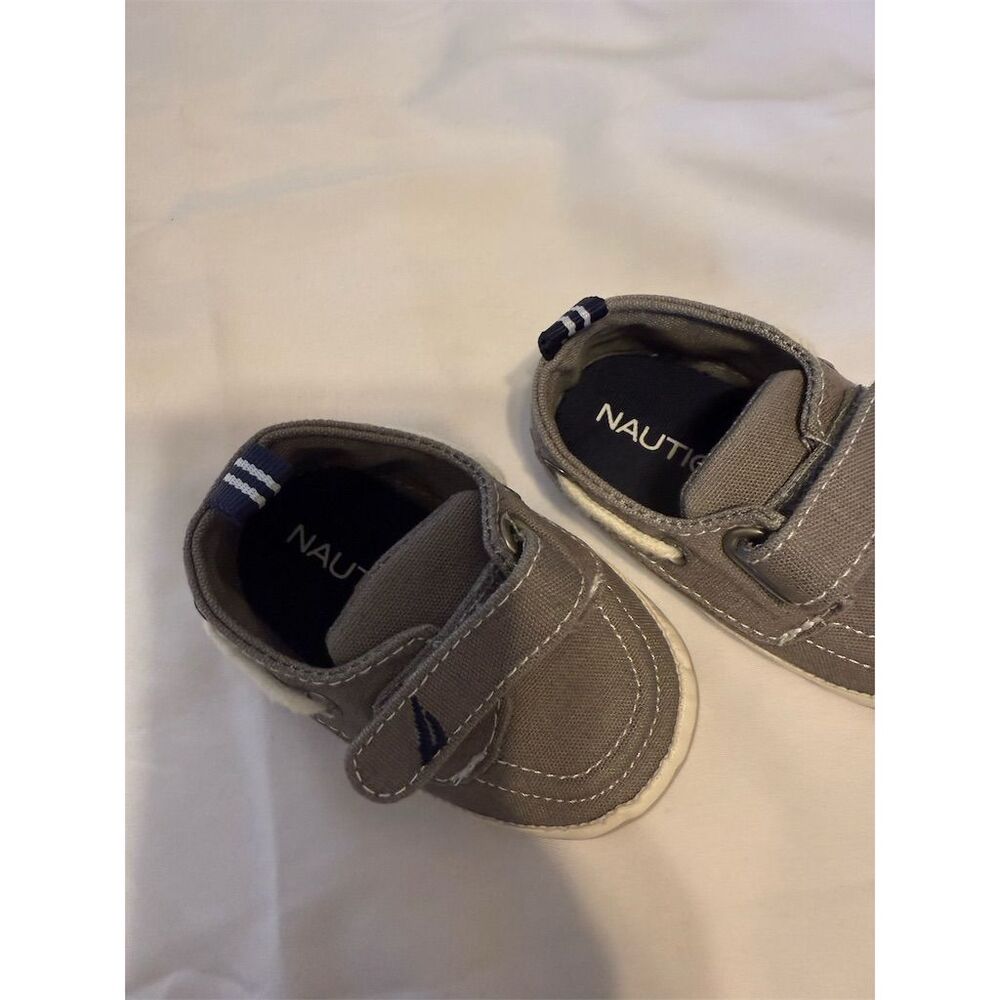 Nautica Baby Boat Shoes Gray Size 2 Hook & Loop Casual infant Shoes - Picture 2 of 9